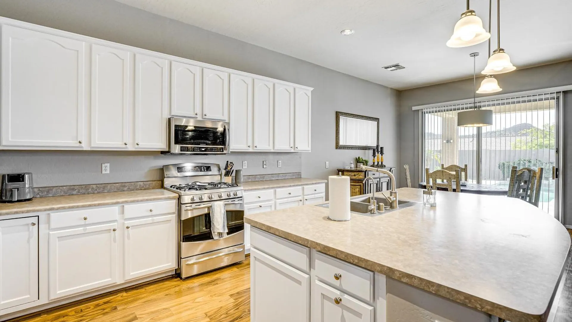 Phoenix Retreat With Hot Tub Hiking Trail On-Site!